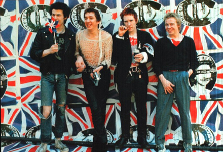 Forr�s: www.sex-pistols.co.uk