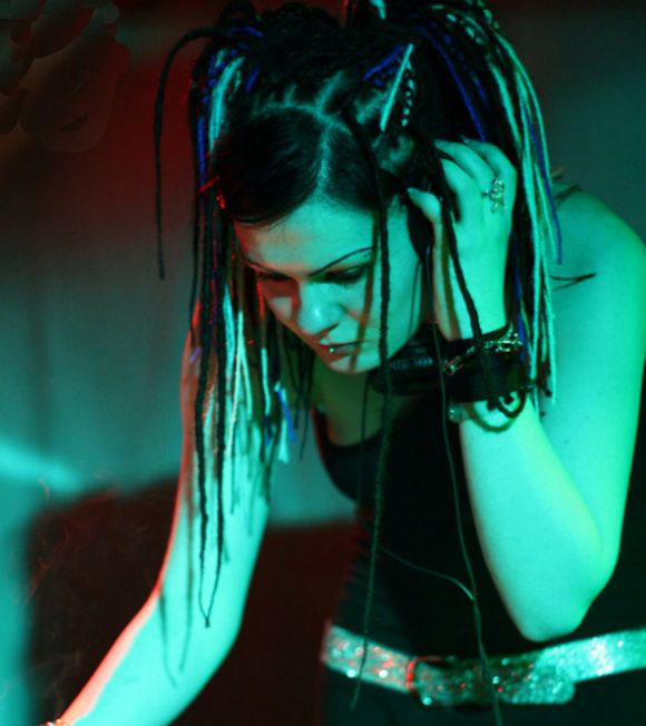 Forr�s: http://www.ld50.hu/users/gothpunk