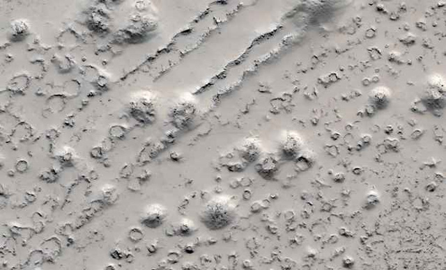 Forrás: NASA, JPL, UA Forrás: NASA, JPL, UA