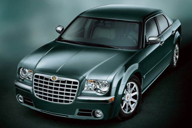 Forrás: Chrysler Forrás: Chrysler