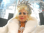 Hatalmasat esett t�nc k�zben Medveczky Ilona